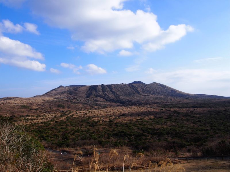 三原山