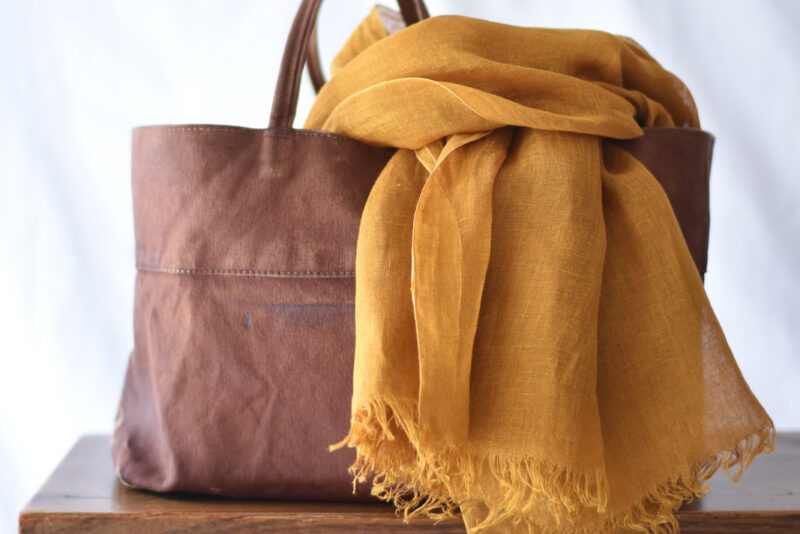 草木染めストール｜国産リネンガーゼのストール《マスタード》